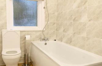 Aqua Springs, 2 BR, Sofa Bed, Sleeps 6, 1st floor apartment, near Didsbury - Foto 18