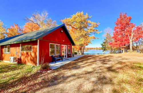 Long Lake Cabin with Fire Pit and more! Pet-Friendly - Foto 1