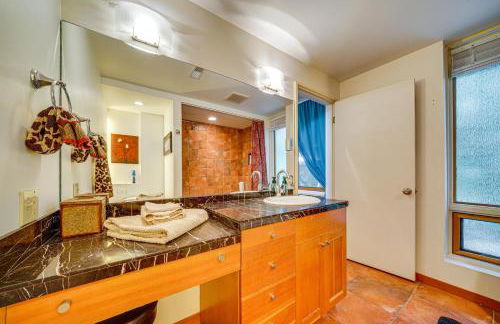 8 Mi to Dtwn Seattle Pet-Friendly Apt with Hot Tub - Foto 15