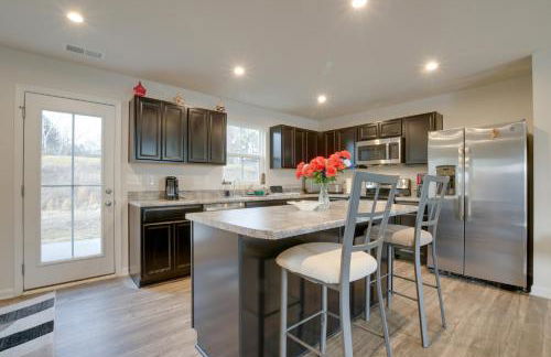 9 Mi to Duke University Spacious Home with Yard! - Foto 9