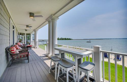 Bayfront White Stone Escape w/ Private Beach! - Photo 36
