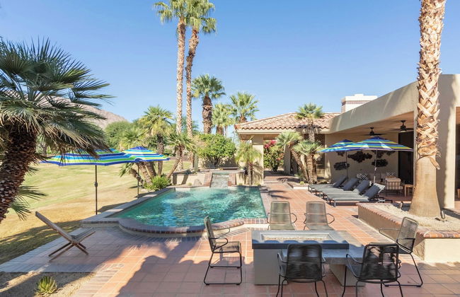 Moonshine by Avantstay Modern & Stylish Estate w/ Bar, Fire Pit & Hot Tub 5 bd - Foto 3