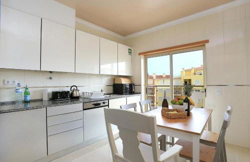 HENRI'S APARTMENTS - Pátio do Convento - Foto 23