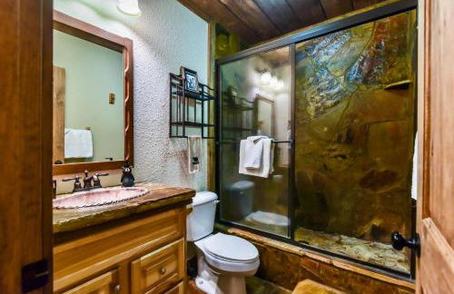 Amazing Views~Secluded Retreat~HotTub~GameRoom - Foto 13