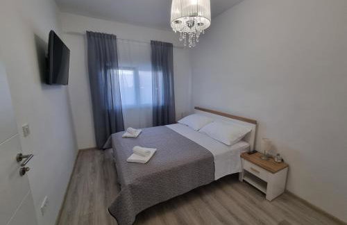 Villa Madison, Spacious Sea View Apartments Near Zadar with heated pool - Photo 41