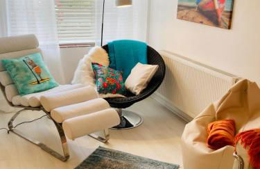 Stunning Seafront House with garden and private parking - Foto 36