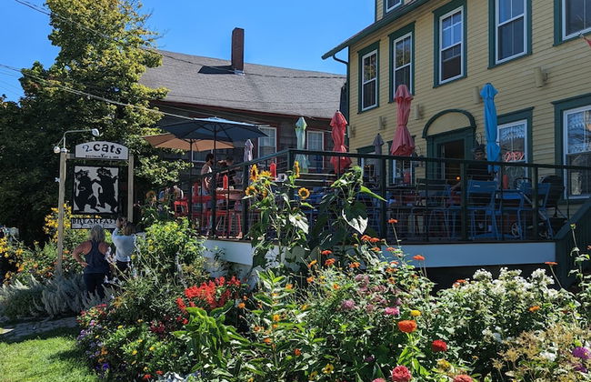 Historic 2 Cats Inn - Photo 22