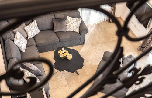 Elegant Hvar town villa with pool - Photo 76