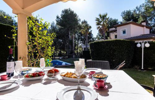 Villa Familiar c/Piscina + Wifi y Parking Gratis by Sunset Rentals (Bonmont) - Foto 36