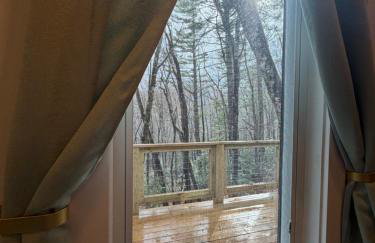 The Onyx - Walk to Falls, Hot Tub, Resort Access, Luxe Approved - Foto 19