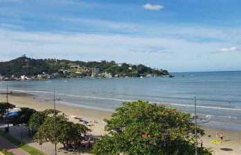 Apartamento 3 quartos e 3 sacadas de frente para o mar com visão panorâmica de toda praia de Itapema - Foto 41