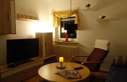 3-Zimmer - FeWo mit TV, zwischen Wilhelmshaven und Hooksiel, mit Badewanne - Foto 13