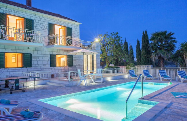 Villa in Sumartin Near the Beach & Ferry Port - Foto 20