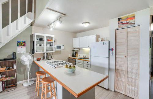 Molokai Island Loft Lanai, Pool and Walk to Beach! - Foto 9