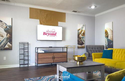 The Updated Aviator - Minutes to Everything Wichita Falls, TX - Foto 12