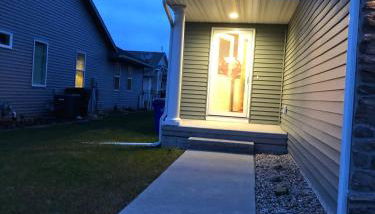 Brand new duplex - Photo 4