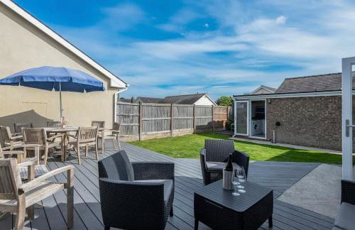 Family-Friendly Retreat between Beach & Mountains - Foto 26