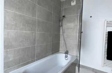 Cozy T2 au pied de la gare - Foto 4