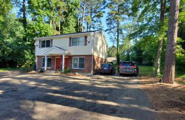 quiet 2 bedroom with fence and fire pit - Foto 4