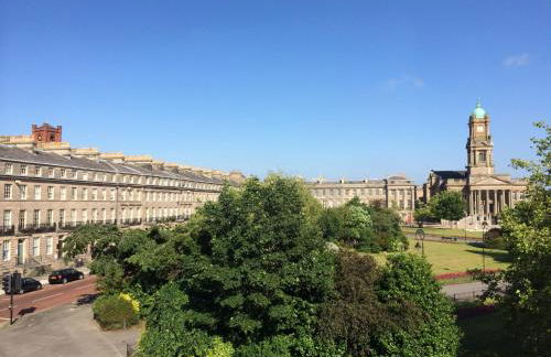 Elegant Apartment in Hamilton Square Free Parking - Foto 53