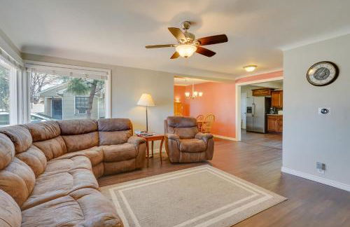 Pueblo House by Riverwalk, 2 Miles to Fairgrounds! - Foto 6