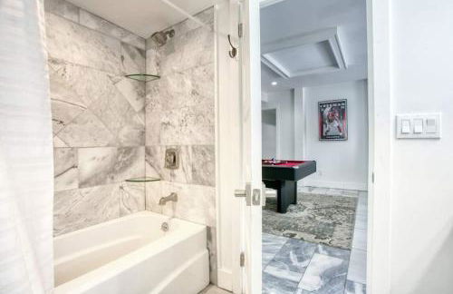 Buckhead 8BR GetawayOpen Layout,Ideal for Groups - Foto 77