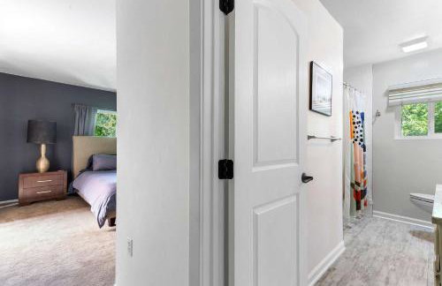 Relaxing River Retreat Near Moms Beach with Patio - Foto 22