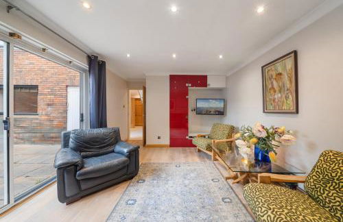 Cosy 3 BEDROOM Home with Garden, Ealing - Foto 19