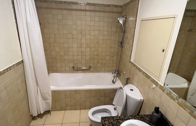 Robin Beach Hostel JBR - Photo 18