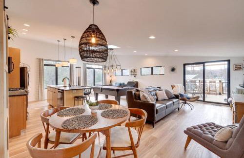 Clam Lake Vacation Rental with Deck and Shared Dock! - Foto 1