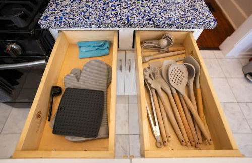 Lovely Victorian Beauty in Heart of Downtown - Foto 35