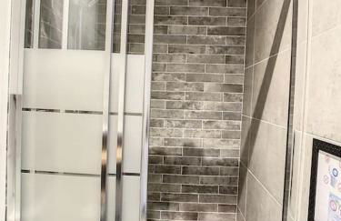 STUDIO GARE AMIENS TOUT ÉQUIPÉ NETFLIX WIFI 2PERS - Foto 6