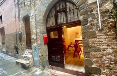 Natural RED Passion in Perugia Downtown - Photo 5