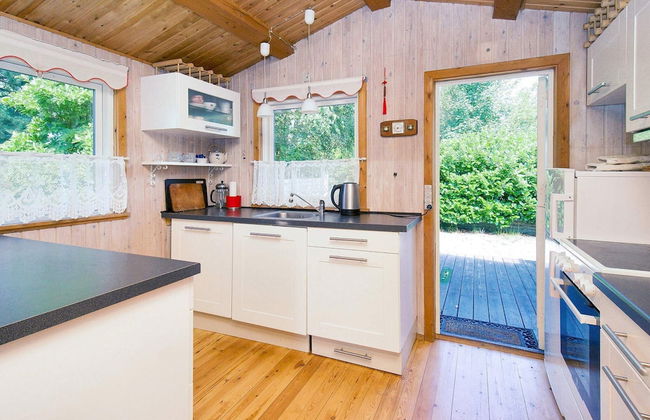 Quaint Holiday Home in Hovedstaden near Sea - Photo 8