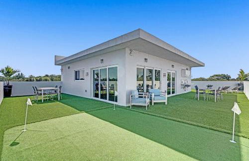 Cozy Unit wMini-Golf Balcony - Photo 4