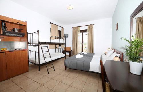 Palirria Hotel & Studios - Photo 13