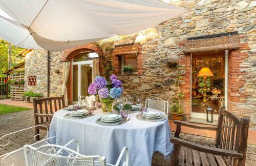 Villa Ester, a Stylish Farmhouse on the Hills - Foto 13