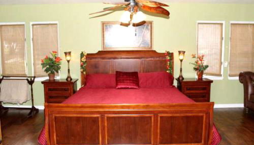 A-Frame Cabin Rental with Spacious Deck Overlooking the Cotee River, Florida - Foto 4