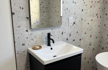 Thrumster Lodges - 3 Luxurious Self Catering Lodges on the NC500, 2 with Hot Tubs - Photo 40