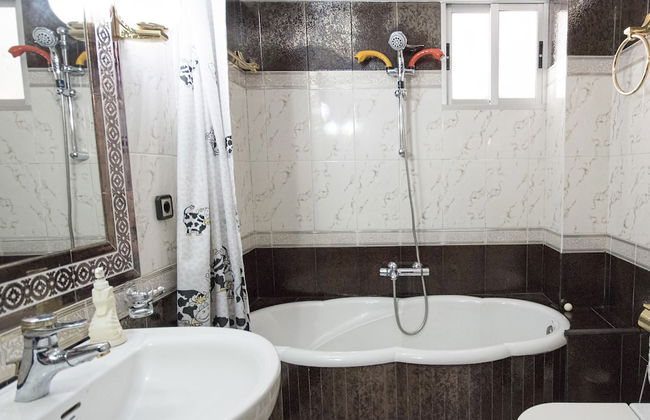 Centro Cordoba Apartamentos Levante - Photo 16