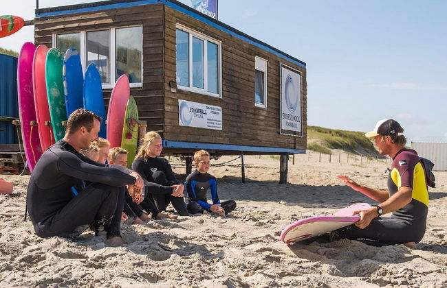 Nice Bungalow With Dishwasher in a Holiday Park 1.2 km. From the sea on Texel - Foto 49