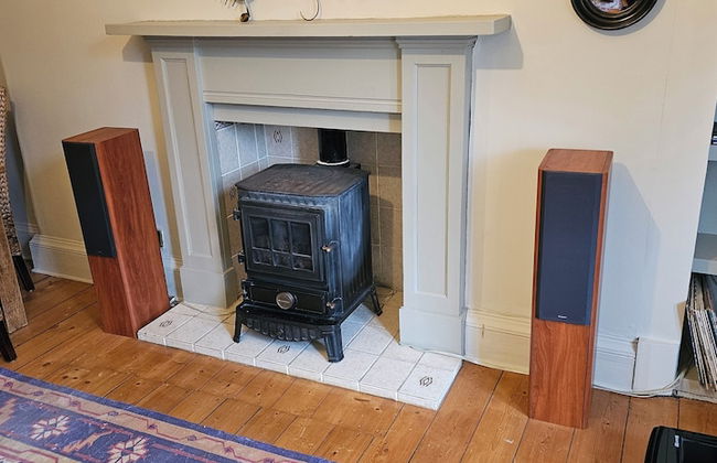 Snug - Macushla Apartment - Photo 6