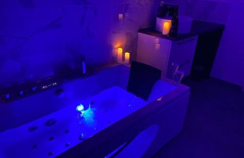 Trog'Love: Balnéo détente dans une troglodyte - Foto 14