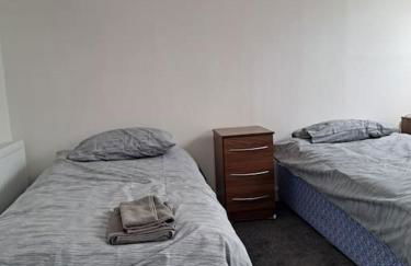 1 Bed Apart - Photo 6