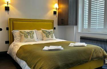 Earl's Court Luxe Apartment - Photo 12