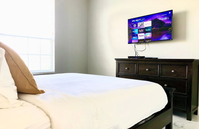 301 - Super Clean & Beautiful. Pools, Gym, Lake - Foto 6