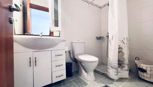 Four S Apartments - Foto 5, Shower