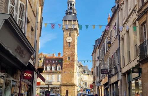 Maison rénovée à Moulins avec jardin et véranda - FR-1-489-469 - Foto 17