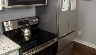 Comfy 3BD-2BA Near Colleges,Tanger, Coliseum - Foto 5, stove