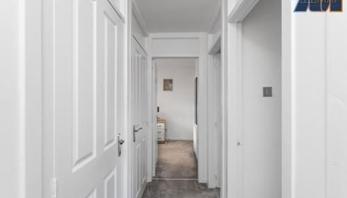 Modern 3 Bed Home in Bathgate with Garden - Photo 4